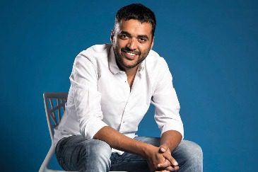 Deepinder Goyal is the CEO of Zomato