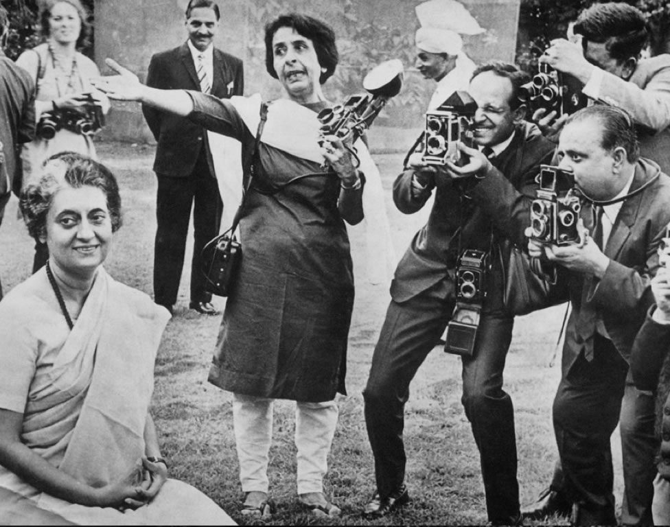 Homai Vyarawalla clicking Indira Gandhi