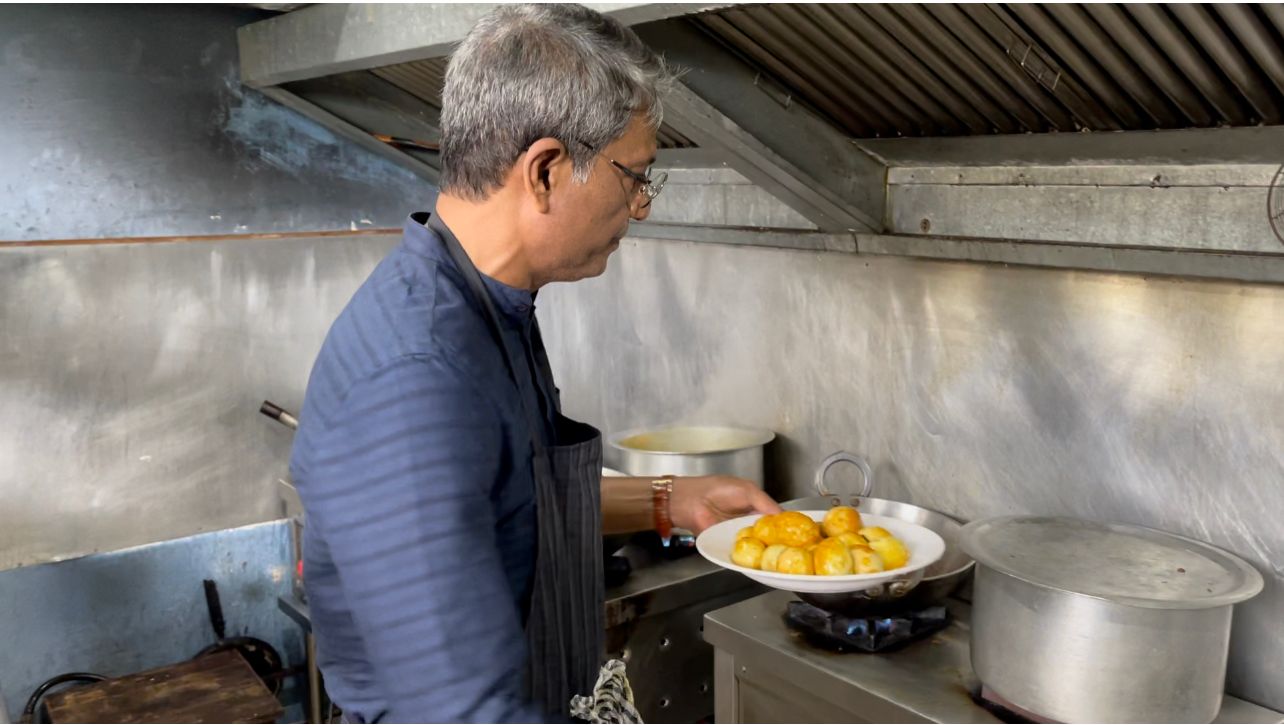 Indian Actor | Adil Hussain | Cook | Global Indian
