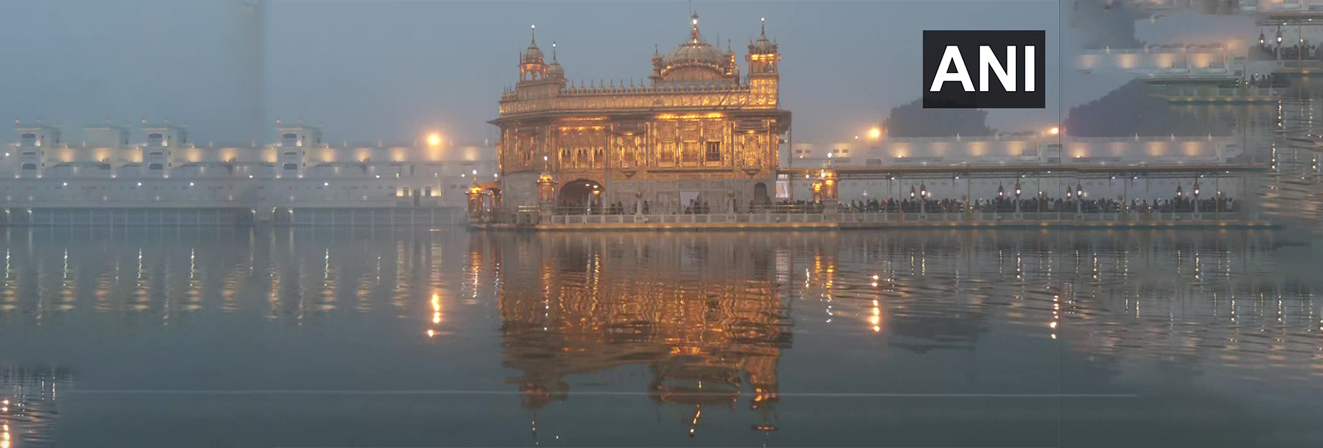 The Golden Temple in Amritsar is all lit up on the occasion of Guru Gobind Singh Jayanti
