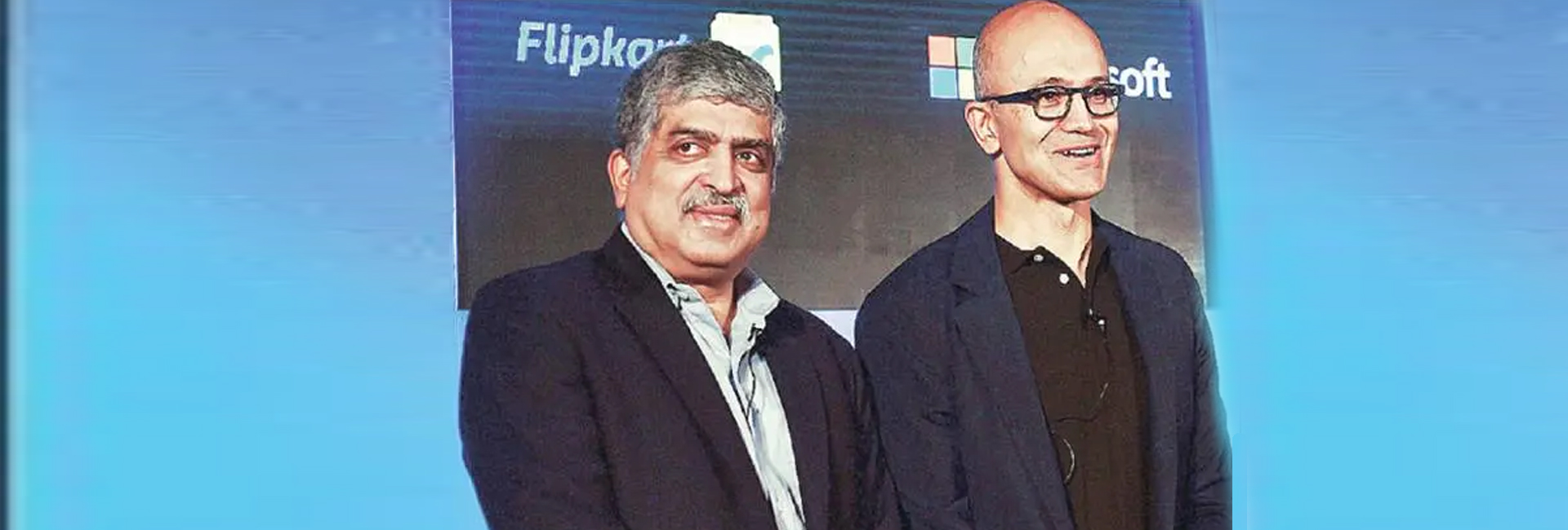 Satya Nadella interacts with Nandan Nilekani at Microsoft Future Ready Technology Summit