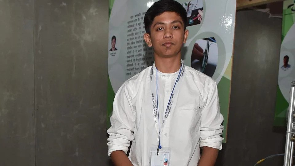 Akash Manoj | Globaler Inder