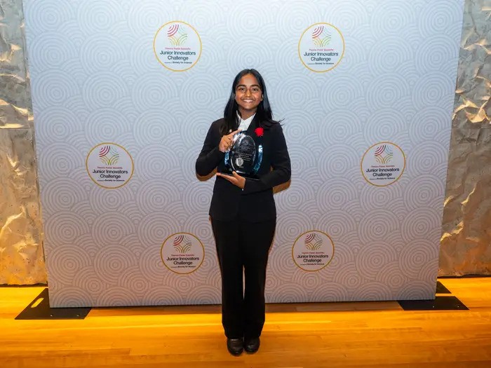 Shanya Gill | Globaler Inder