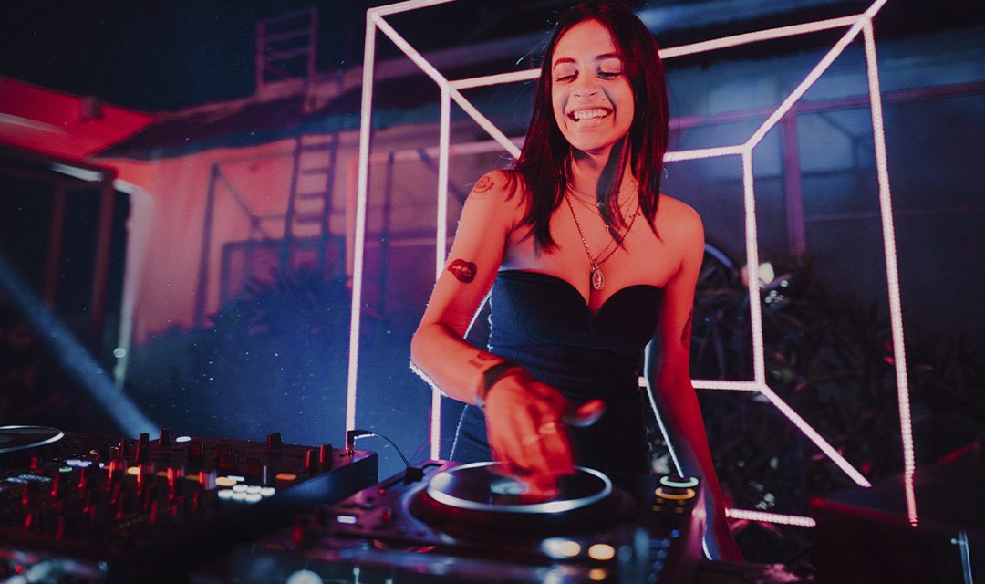 The cool girl: Musician Kayan is taking the indie world by storm