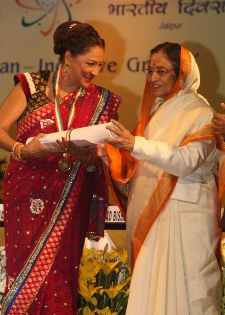 Kamla Persad-Bissessar received the Pravasi Bharatiya Samman in 2012