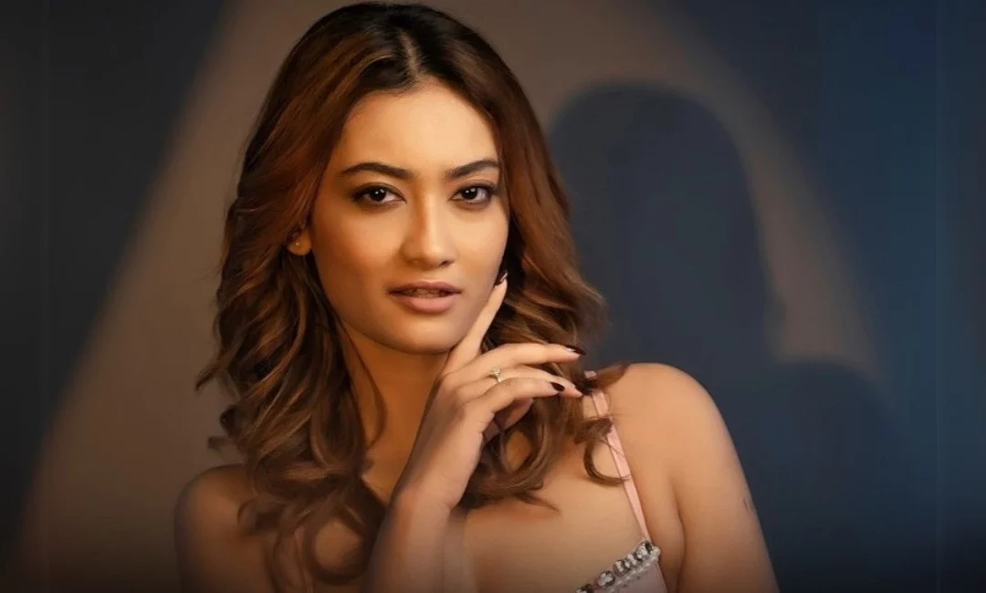 Asmi Aderay: A new voice in emotion and expression, singer-songwriter trained at Berklee