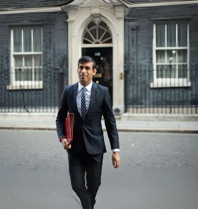 Former British Prime Minister Rishi Sunak returns to Goldman Sachs as senior advisor, 21 years after starting as an intern.