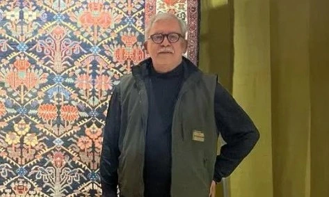 Danny Mehra | Carpet Collector