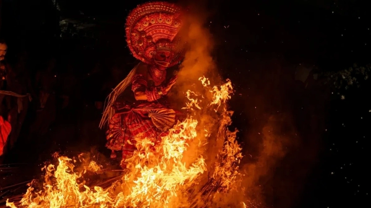 Chennai Photographer Ramya Sriram Wins Nat Geo India Worldwide Contest 2025 for Kandanar Kelan Theyyam Image
