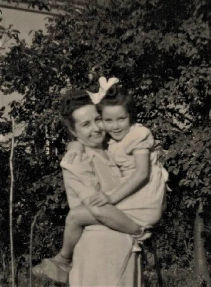 Anita Bose Pfaff with her mother in 1950