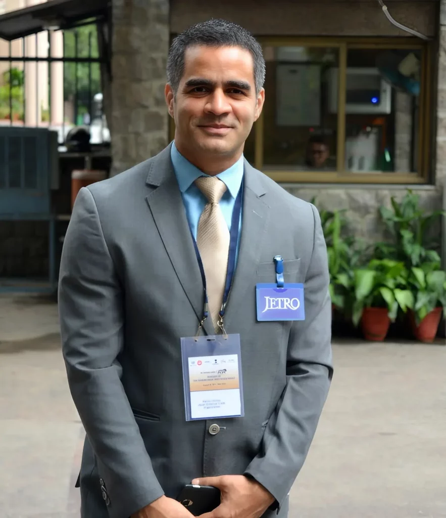 Darius Chinoy | Actor