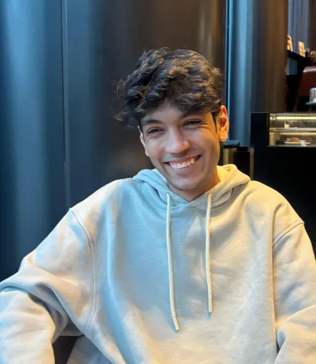 Neev Gulabani, Student at the University of London