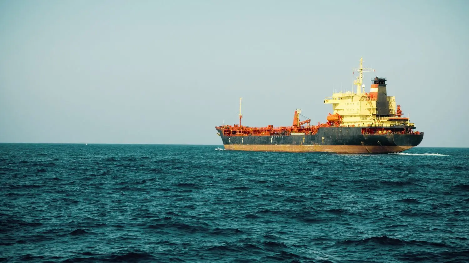 India_Expands_Energy_Imports_from_Africa_to_Reduce_Reliance_on_the_Strait_of_Hormuz_Route_07b9244cae