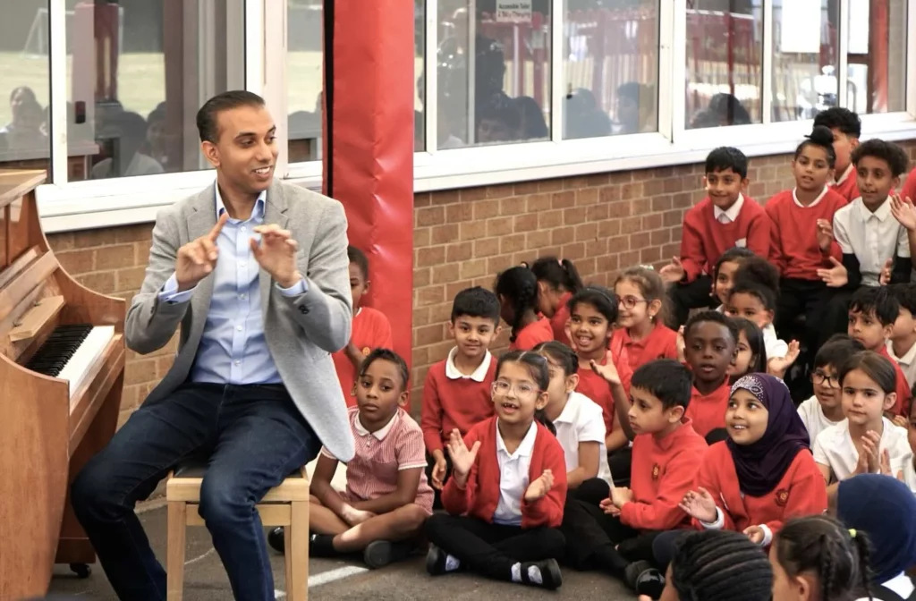 Rekesh Chauhan | British-Indian pianist 